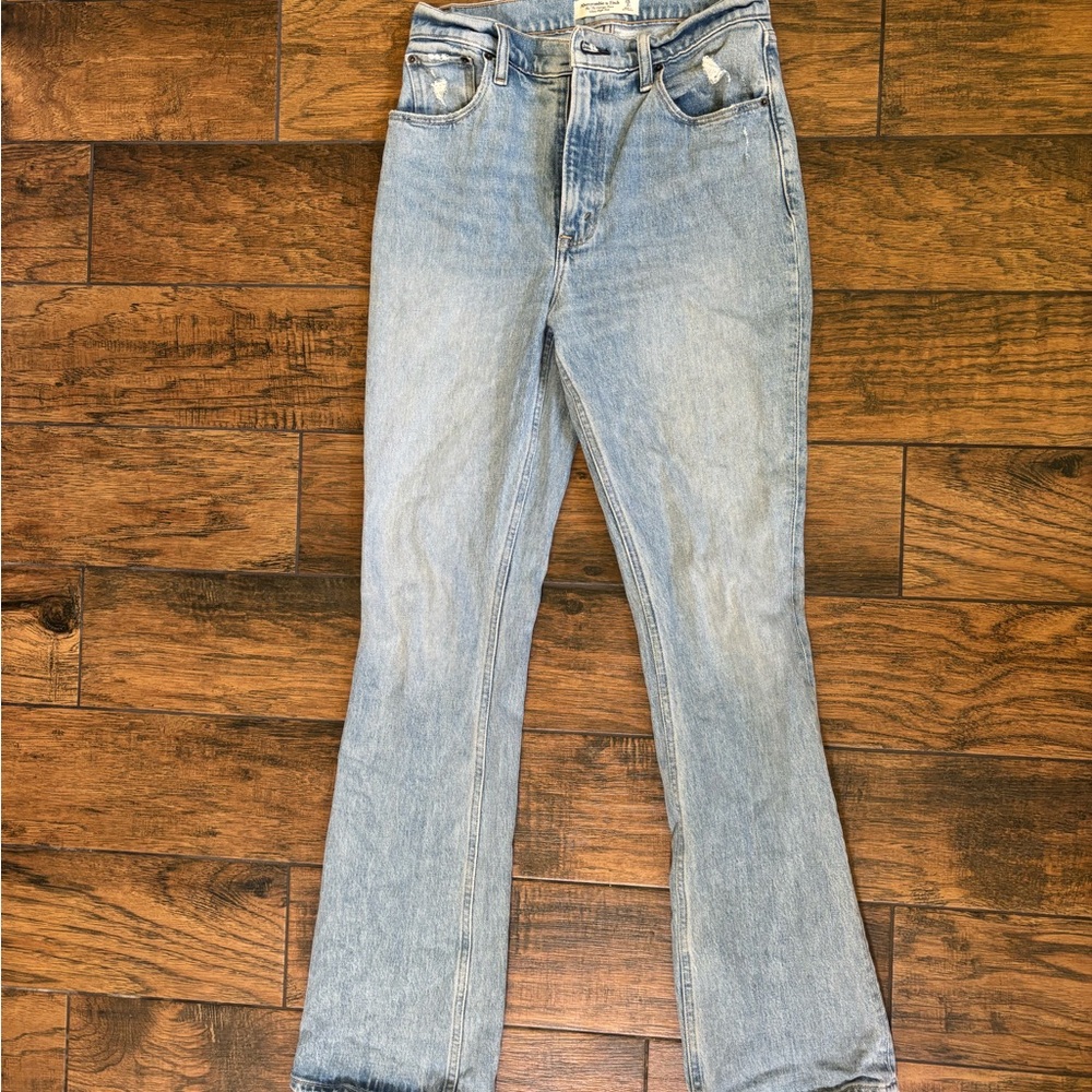 Classic Light Blue Women's Jeans